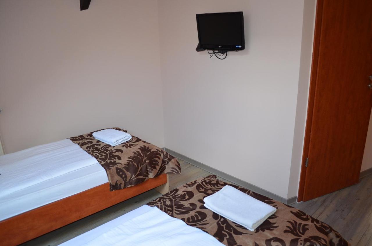 Holdfenyszallas Bed & Breakfast Szeged Eksteriør bilde
